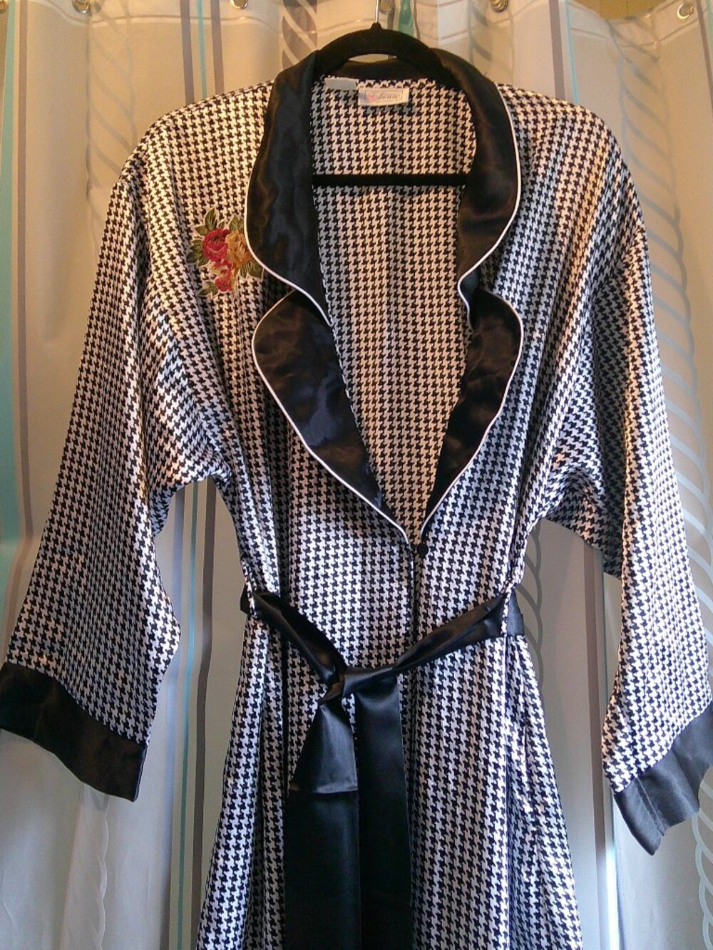 Vintage "Etienne" Satin Houndstooth Long Robe Tie Belt Embroidery Woman Sz M